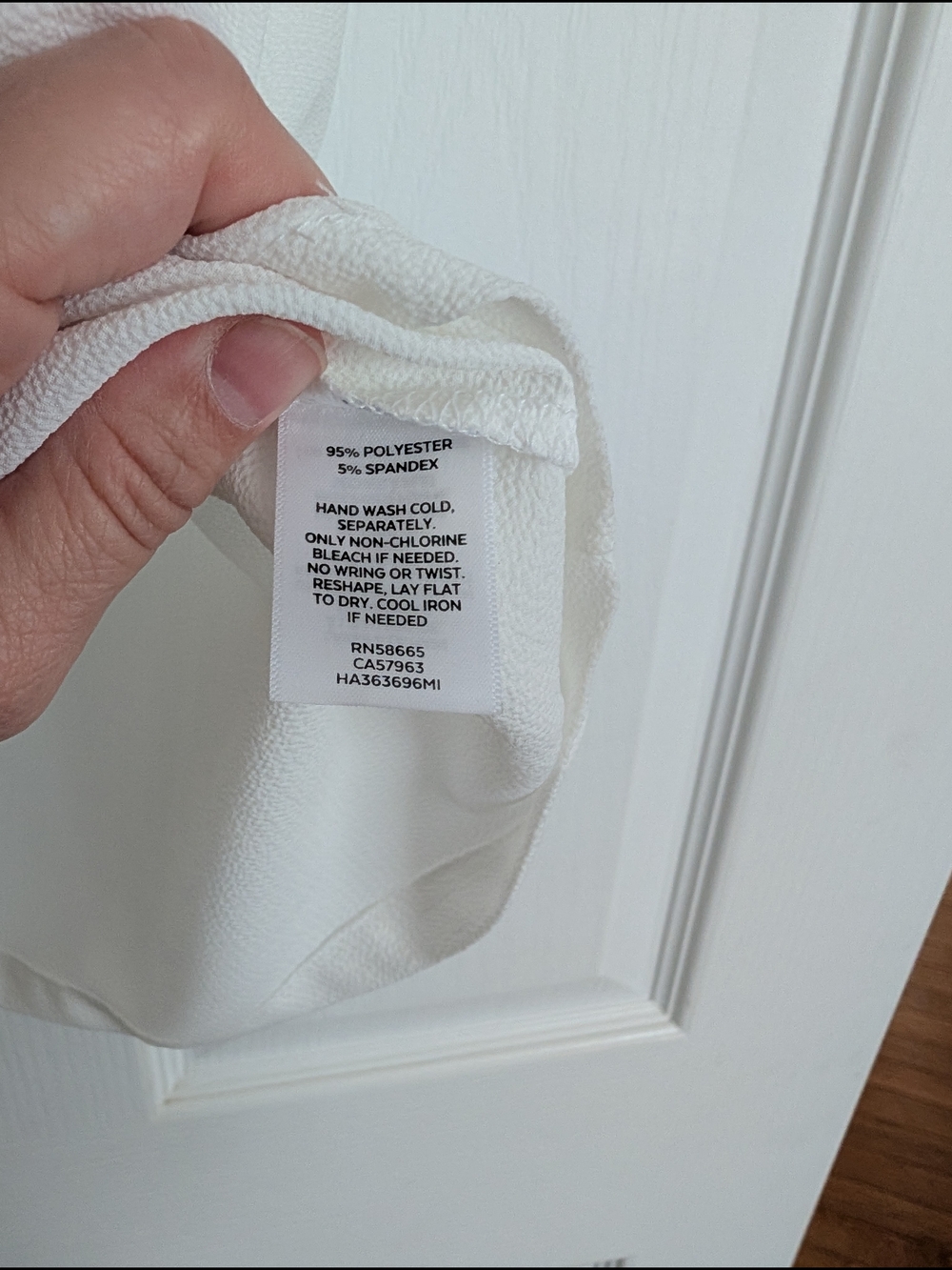 Halogen White Crochet Yoke Sleeveless Camisole - Picture 4 of 4